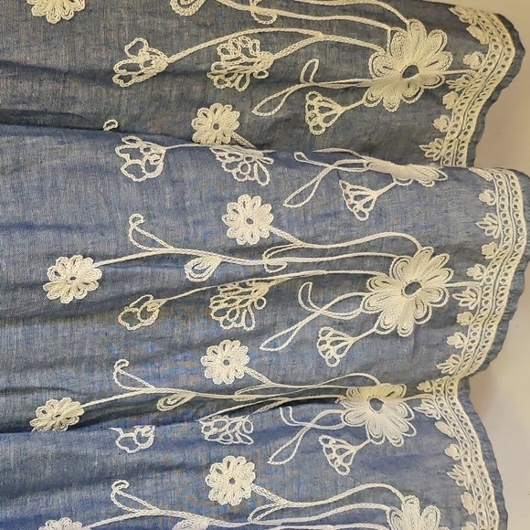 Francesca's Collection Buttons Chambray dress - Picture 2 of 5